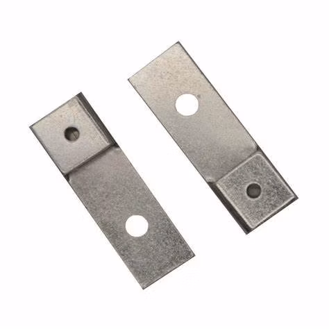 Fabbricazione di precisione progressiva Piegatura della lamiera di alluminio dell'acciaio inossidabile CNC Auto/stampo/saldatura per auto Hardware Lamiere grezze che stampano parti
